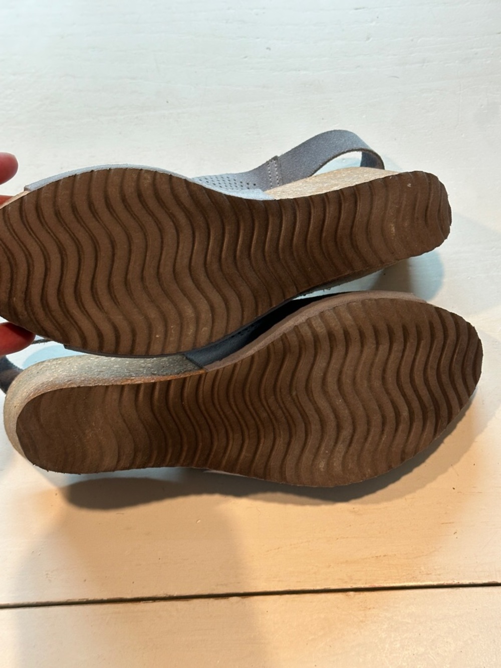 Marina Luna Gray Leather Perforated Peep-Toe Slingback Sandals - Picture 3 of 8